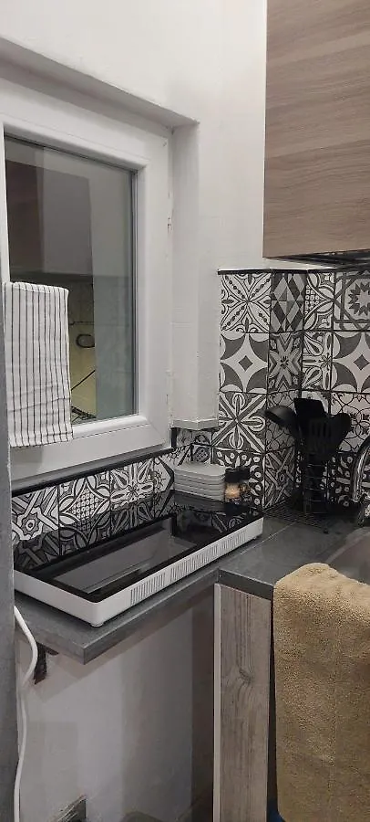 Appartamento Cortile Gallinaccio Aeroporto di Catania Fontana Rossa Italia